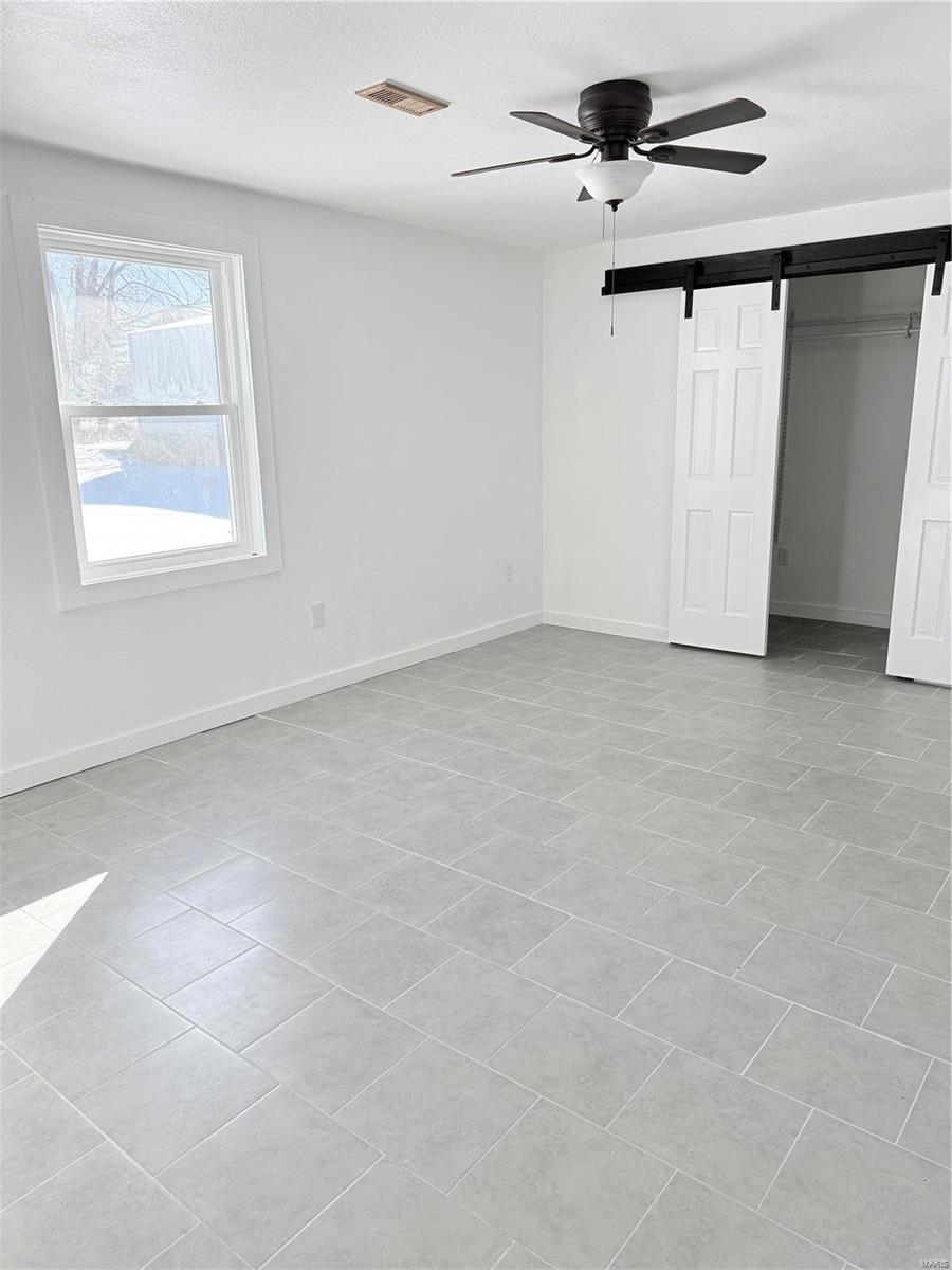 105 5th St Property Photo 21