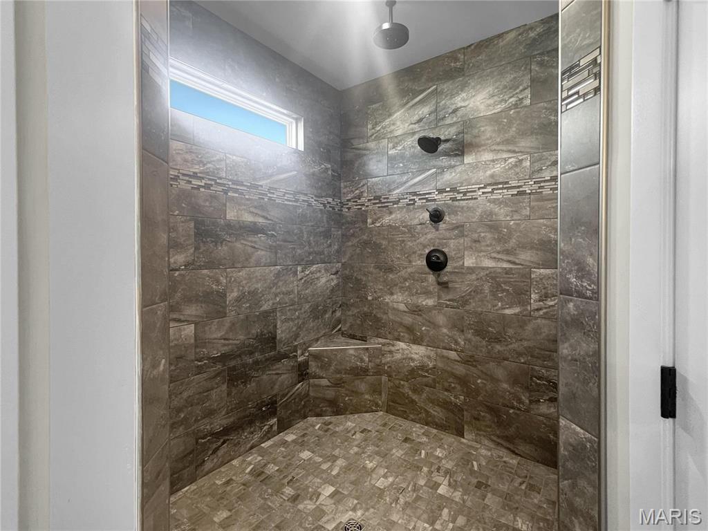 2912 Bluff Ridge Court Property Photo 13