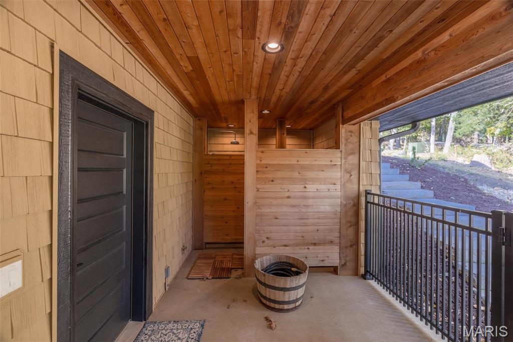 2471 Alpine Cove Drive Property Photo 54