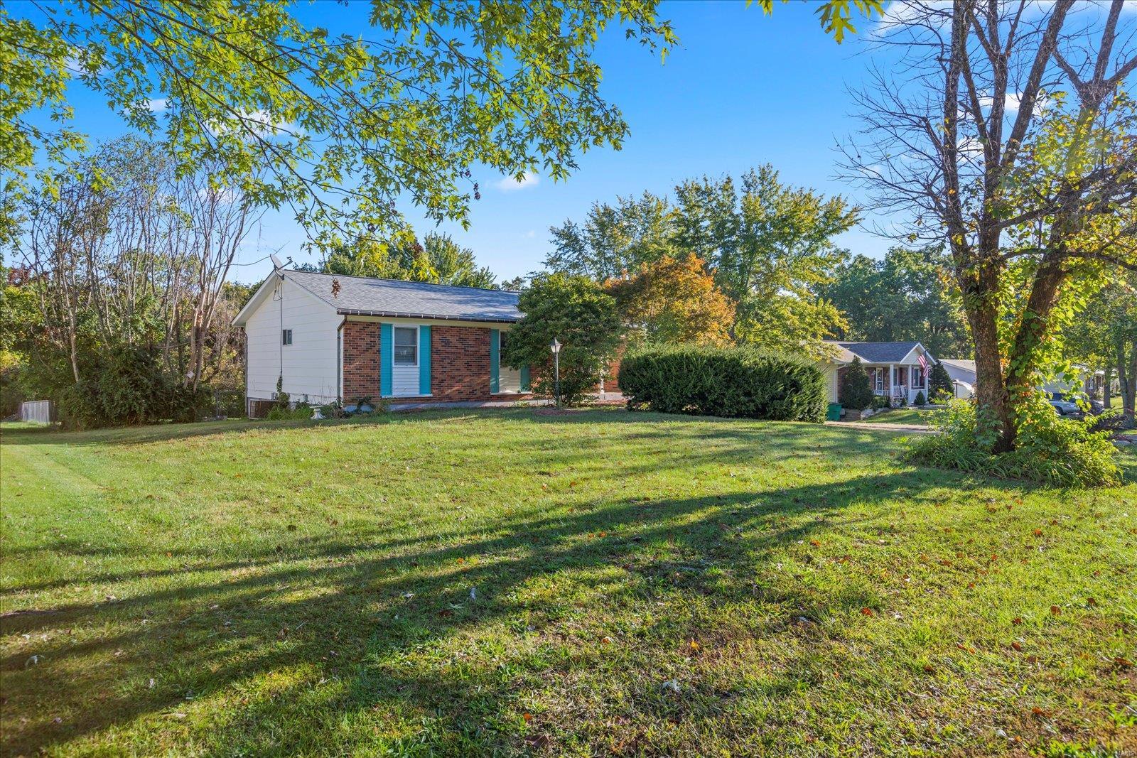 1125 Edgewood Drive Property Photo 3