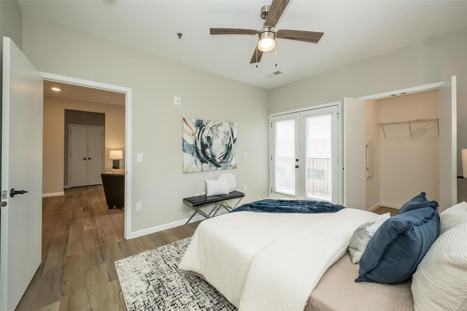 10809 Olive Blvd Property Photo 19