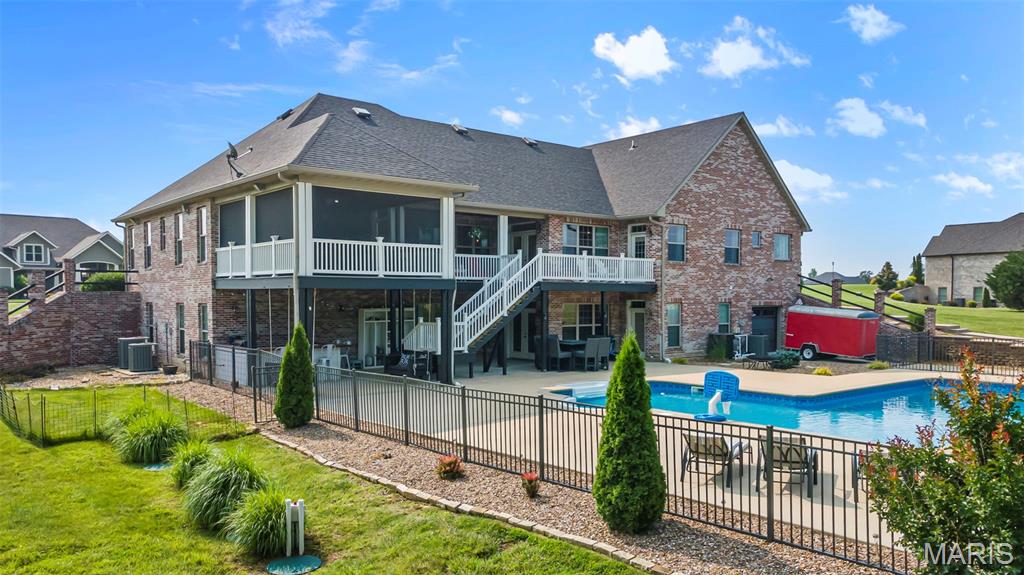 165 Kingsborough Court Property Photo 27
