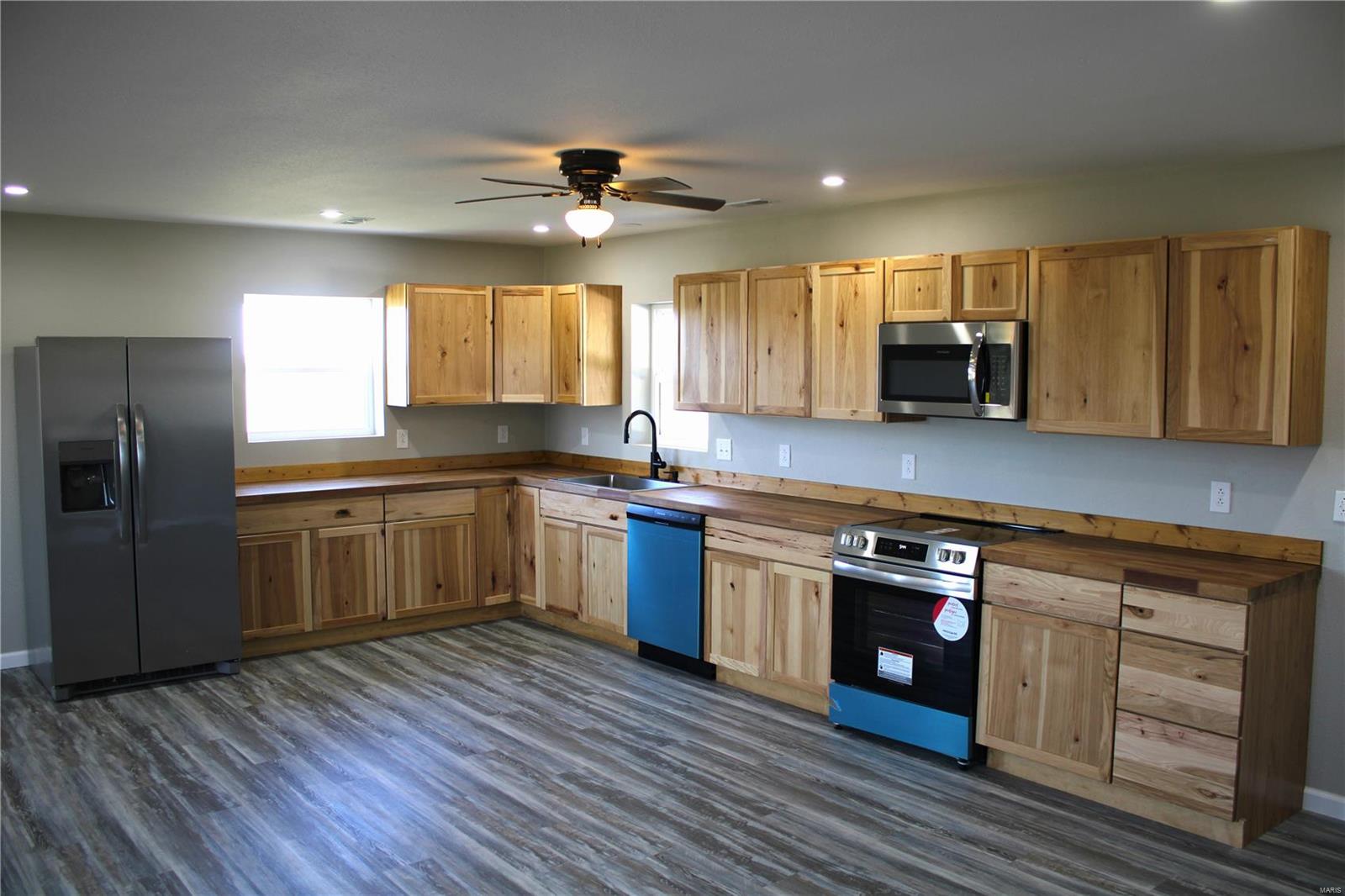 245 Private Road 2454 Property Photo 6