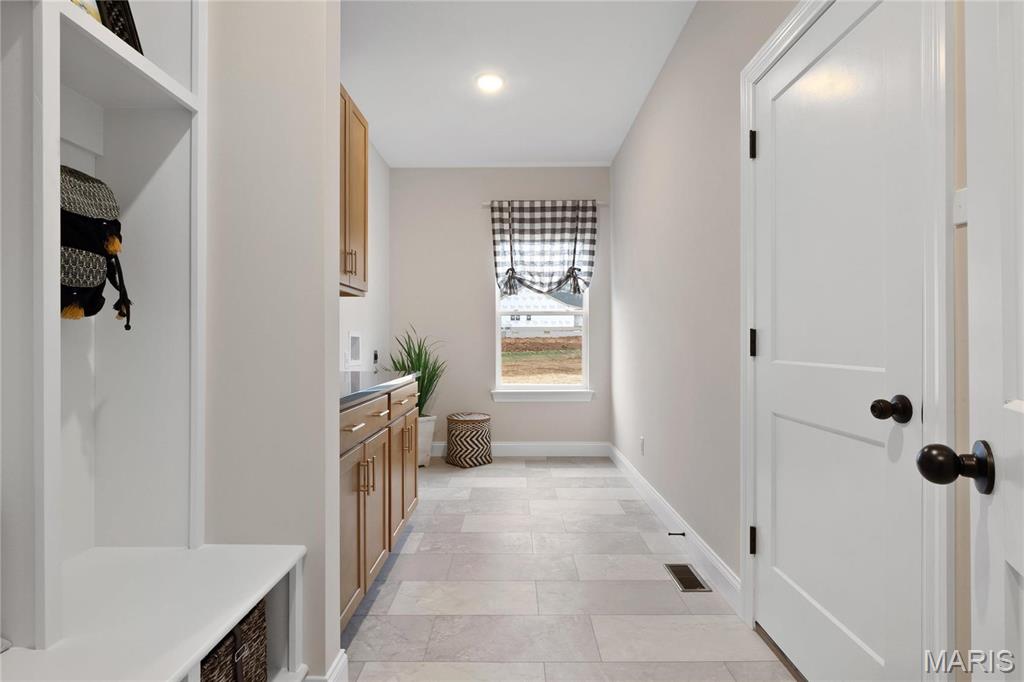 0 Bridgeport Cedarstone Property Photo 31