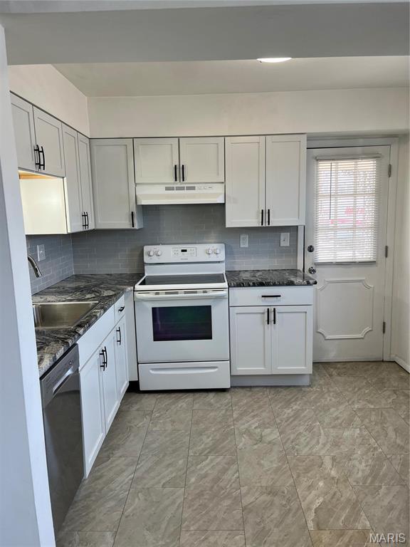 800 Dumont Place B Property Photo 3