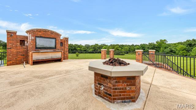 962 Highway W Property Photo 95