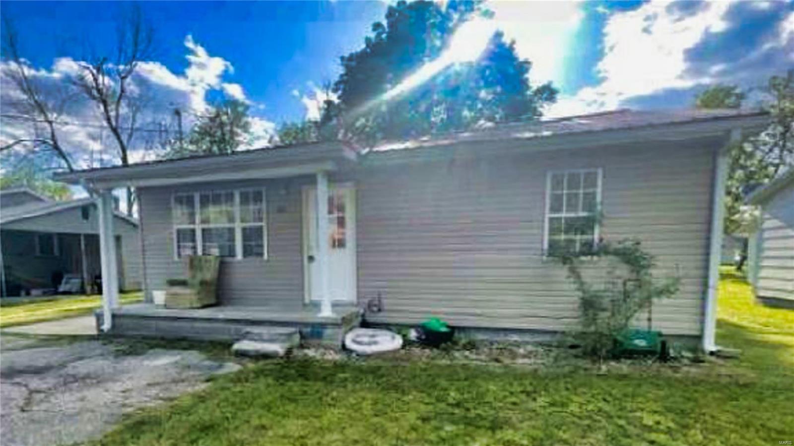 2011 Arkansas Avenue Property Photo 1