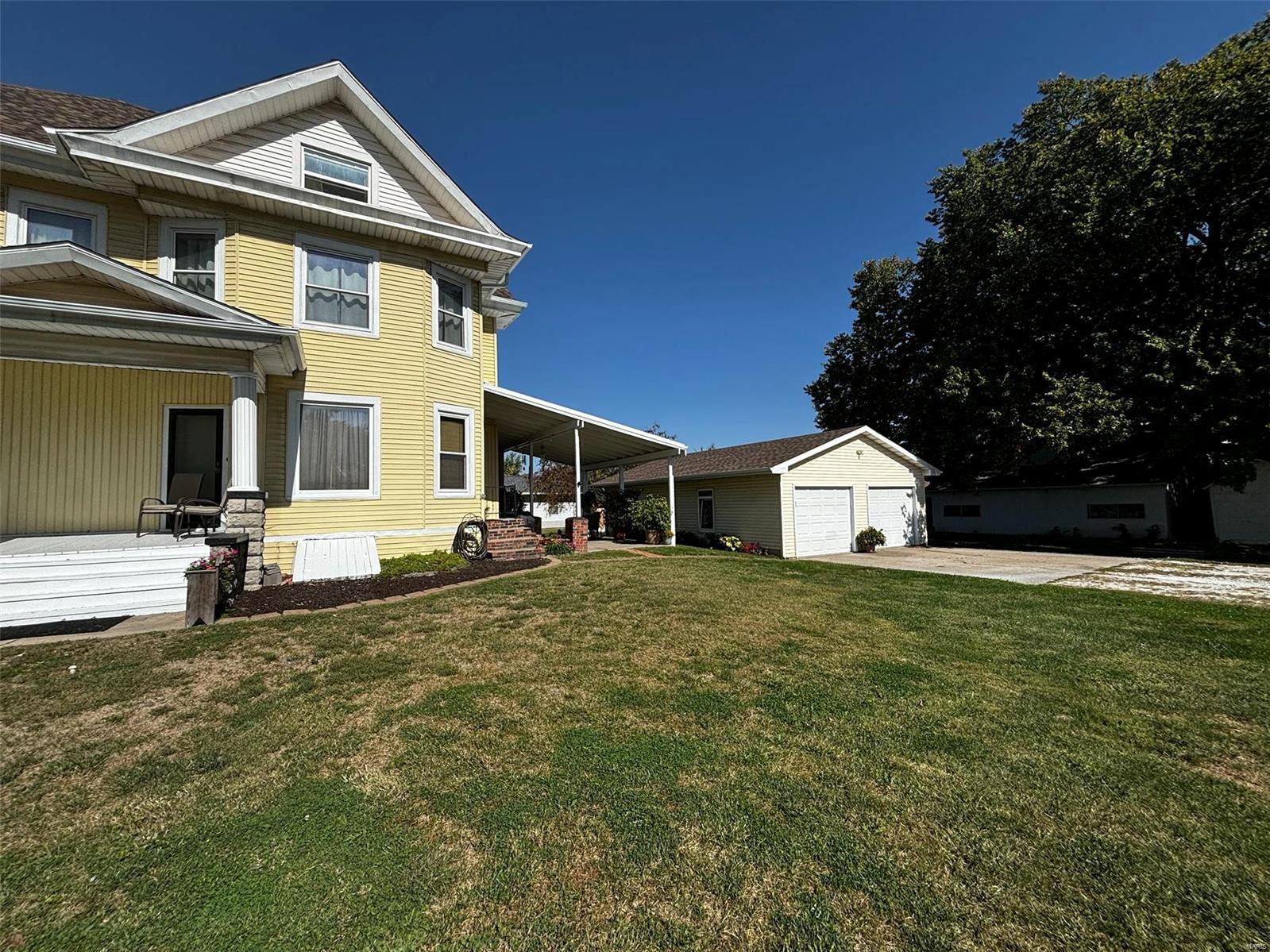 102 N Clark Street Property Photo 25