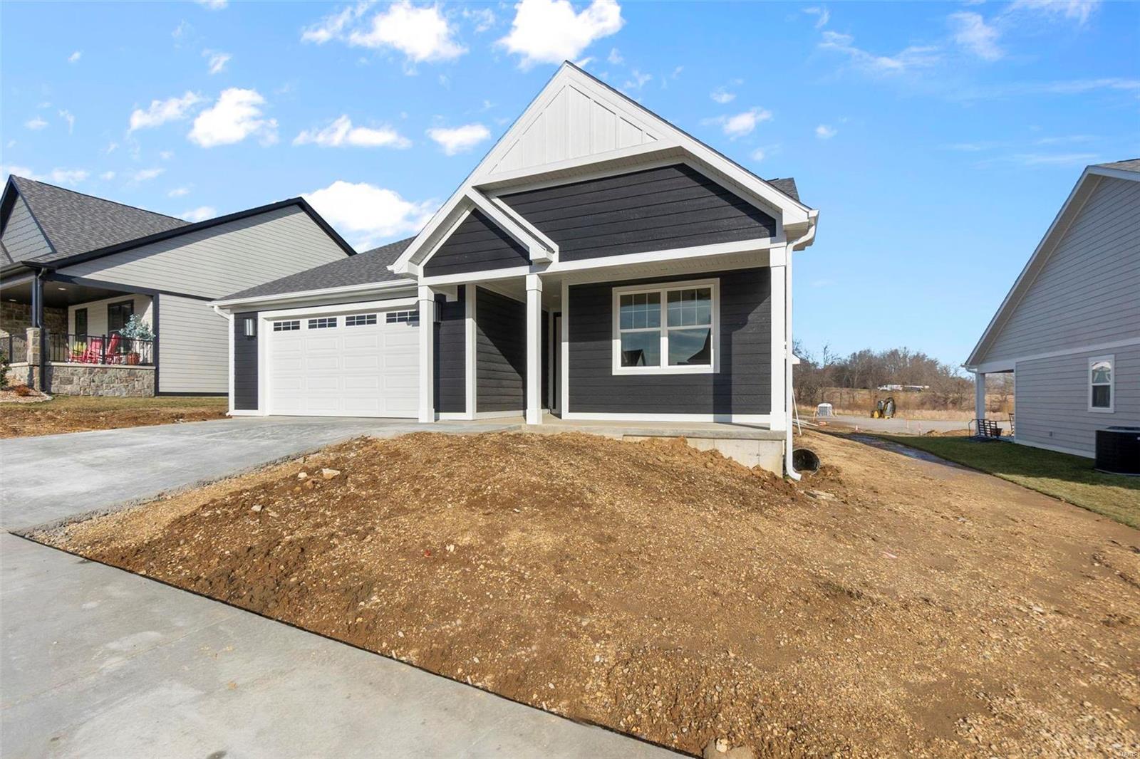 2224 Heywood Meadows Property Photo 3