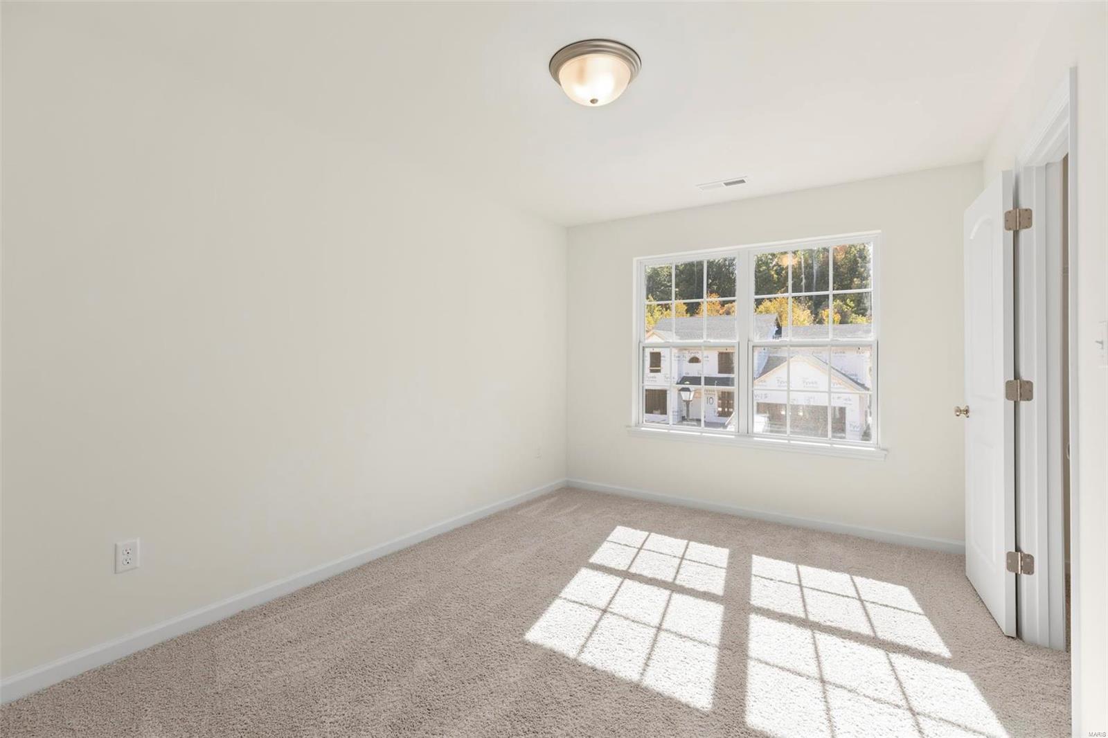 304 Winding Bluffs Court Property Photo 5