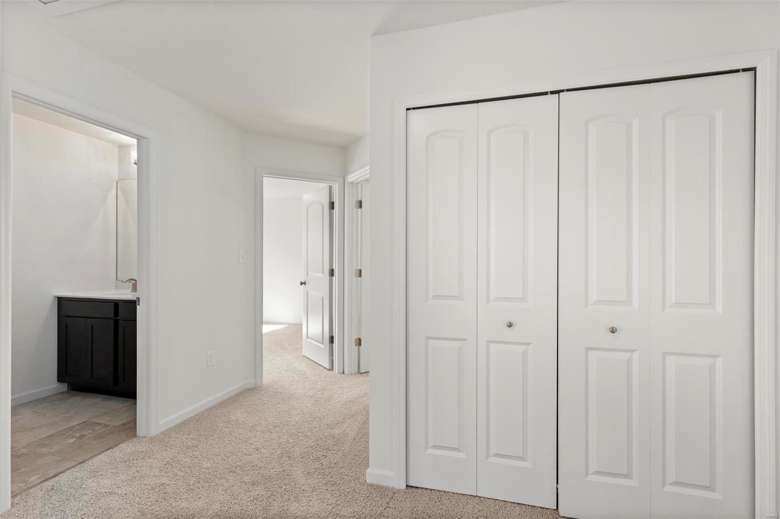 304 Winding Bluffs Court Property Photo 10