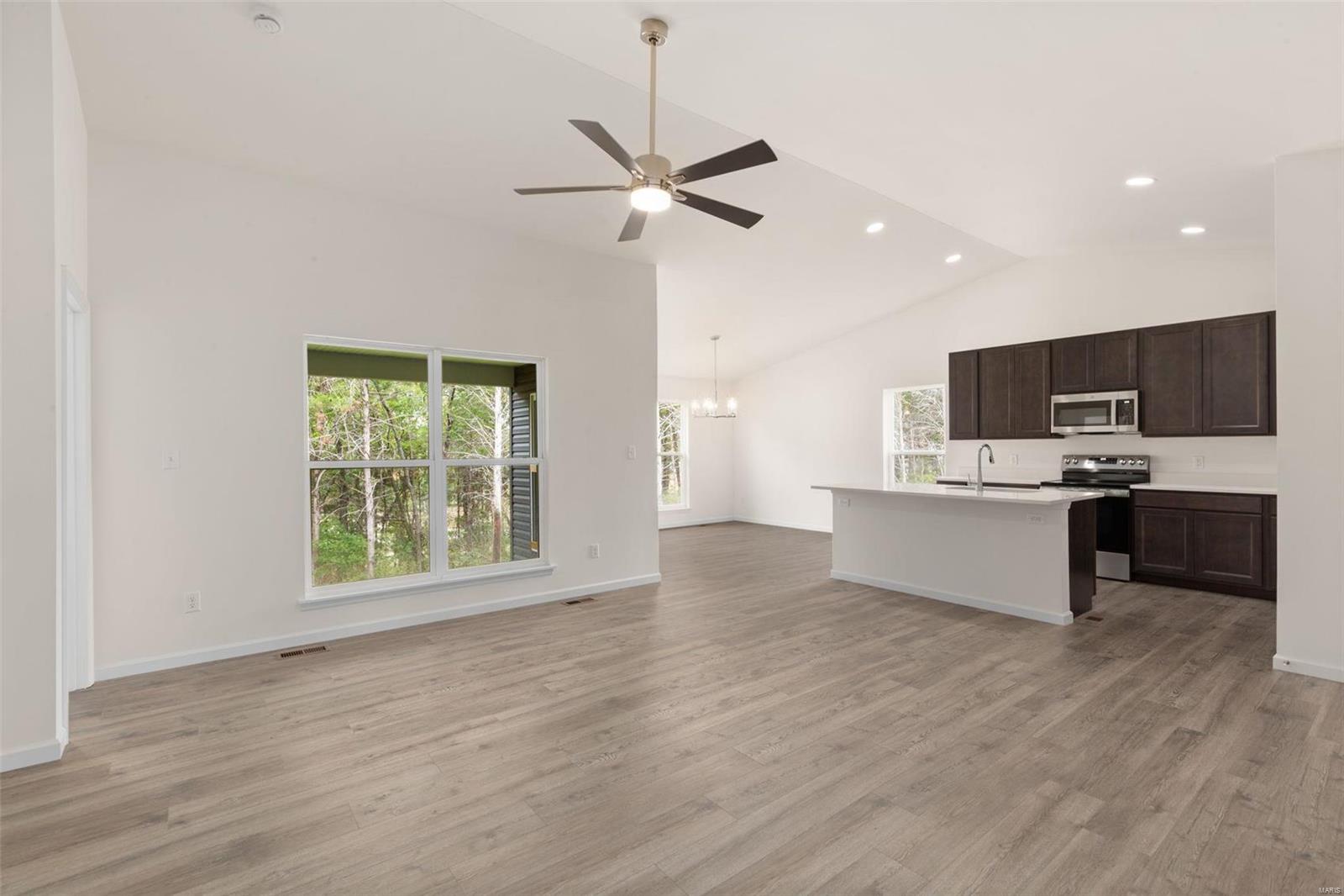 391 Butterfly Garden Lane Property Photo 4