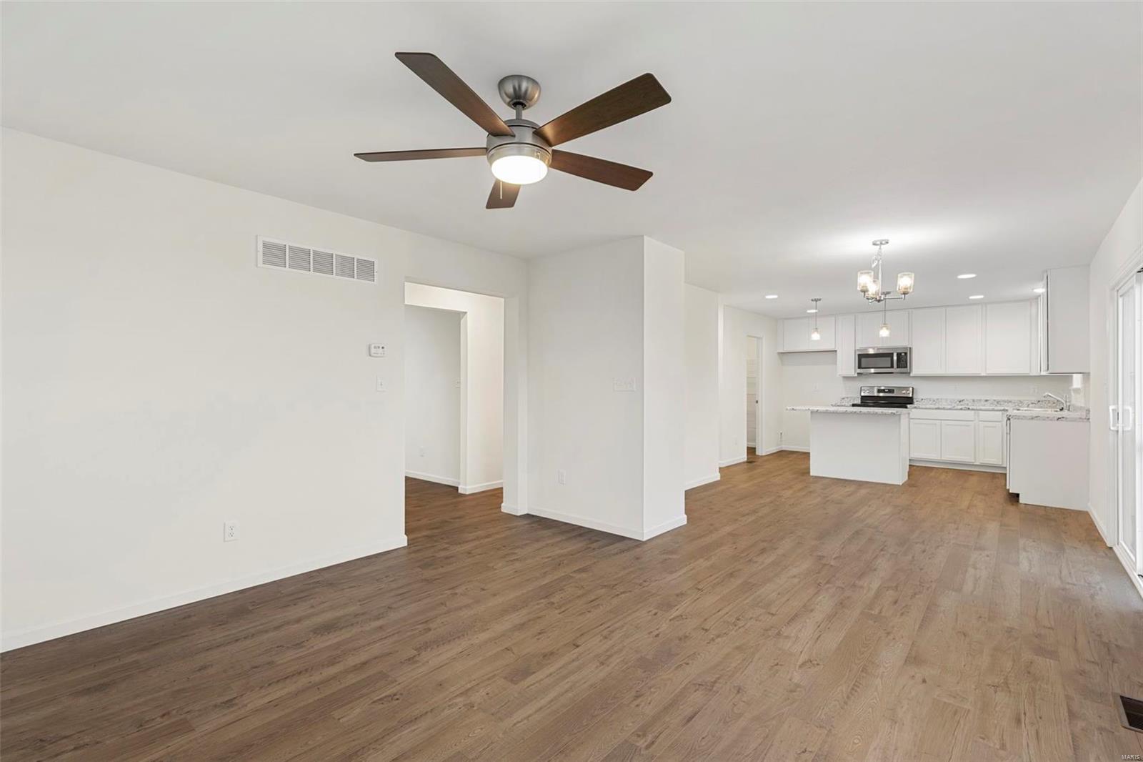 97 Lamar Parkway Property Photo 6