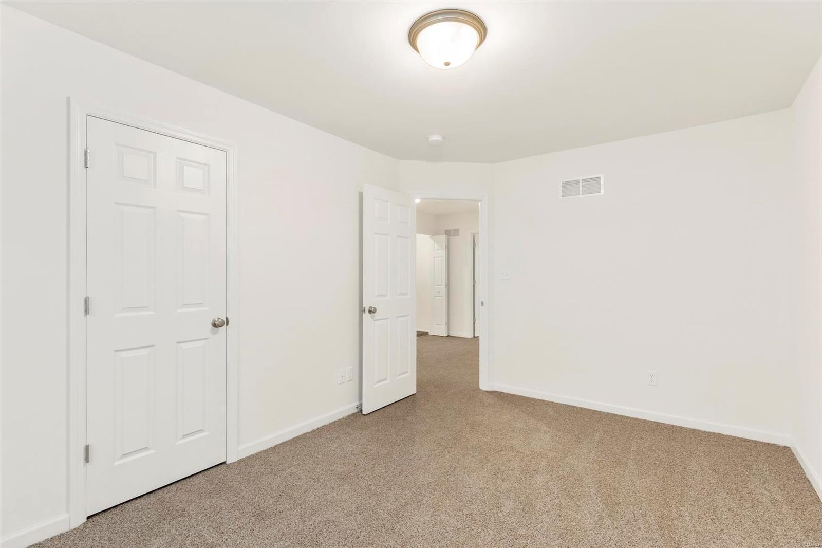 97 Lamar Parkway Property Photo 15