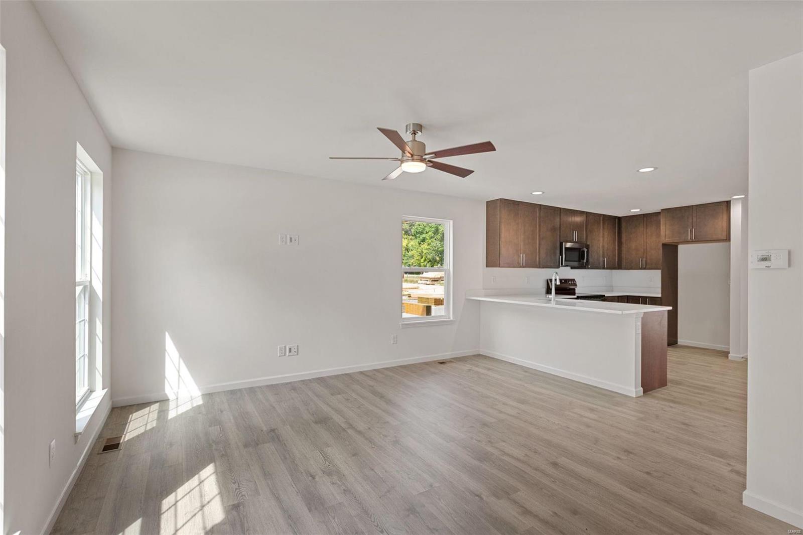 443 Sunset Hollow Drive Property Photo 3