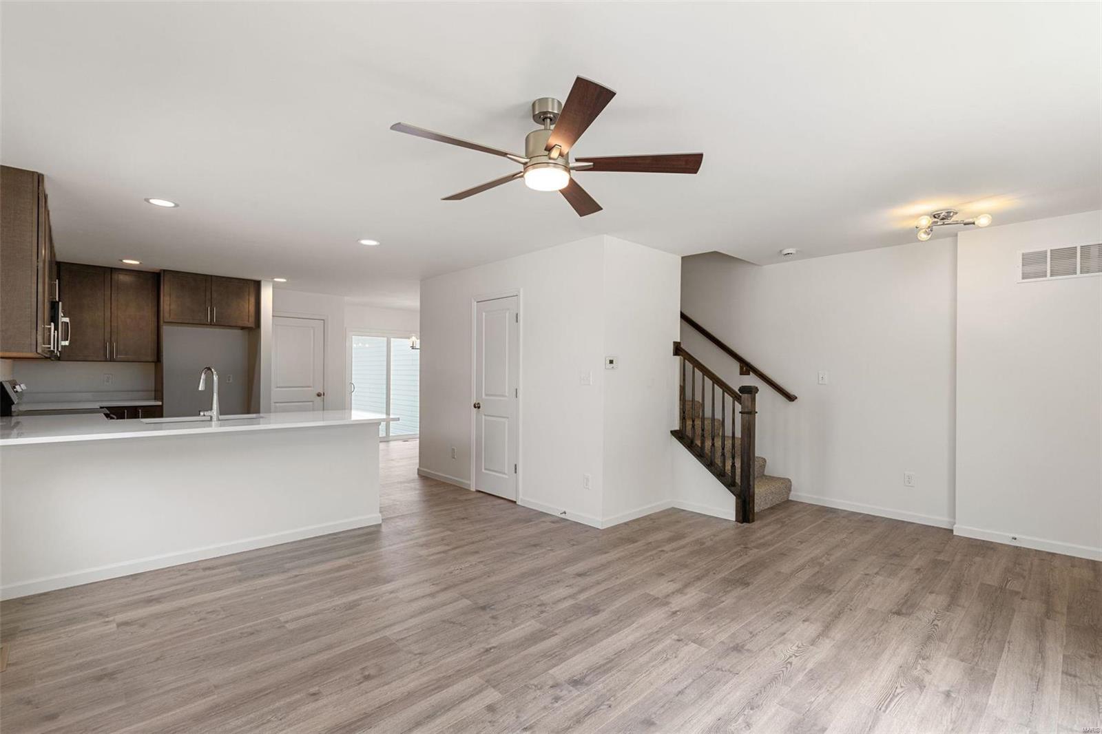 443 Sunset Hollow Drive Property Photo 4