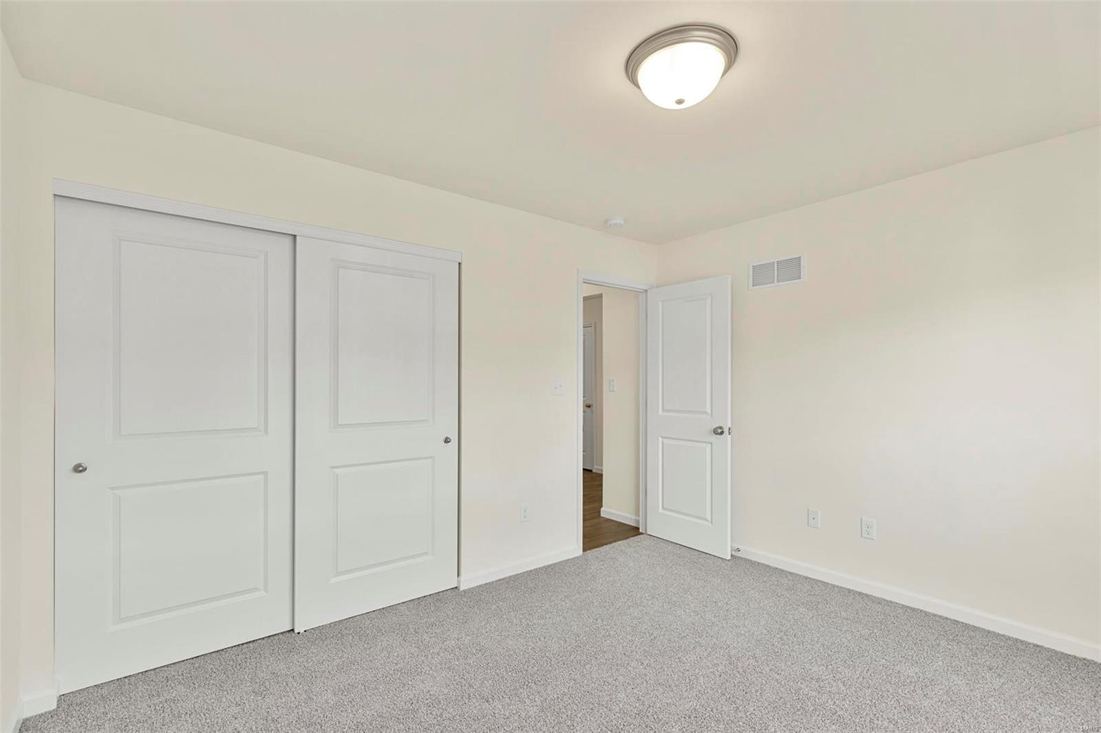 122 Harrow Drive Property Photo 4