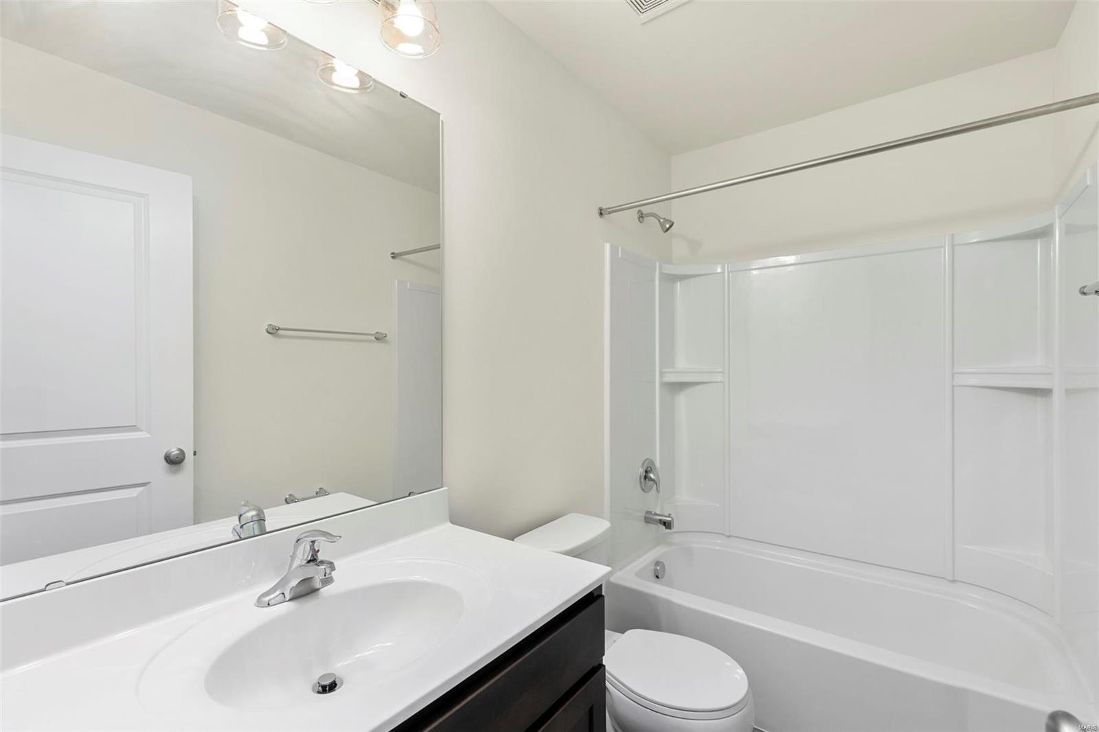 122 Harrow Drive Property Photo 5