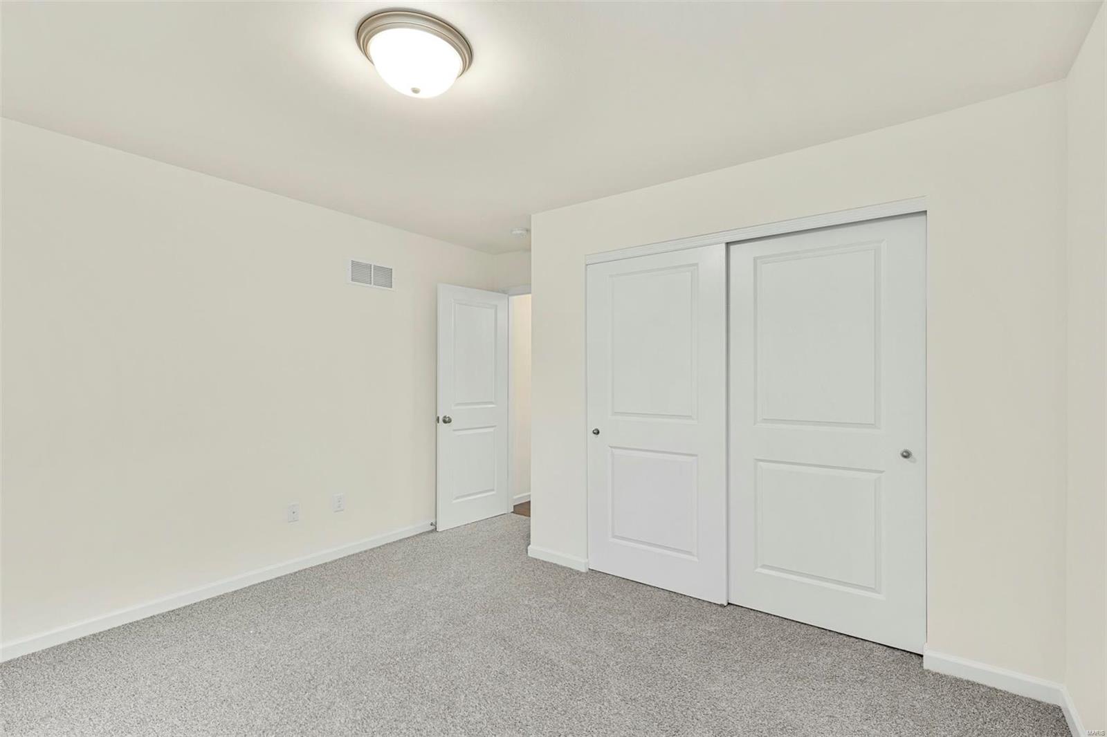 122 Harrow Drive Property Photo 7