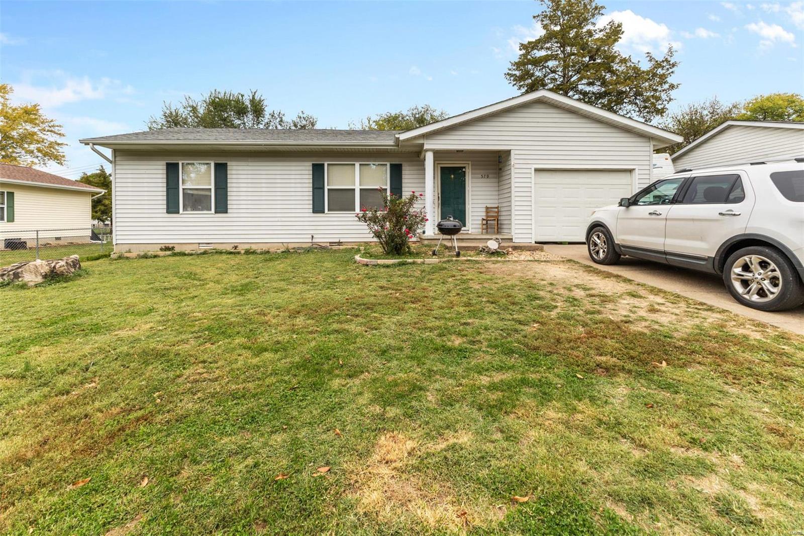 579 Kimberly Court Property Photo 2