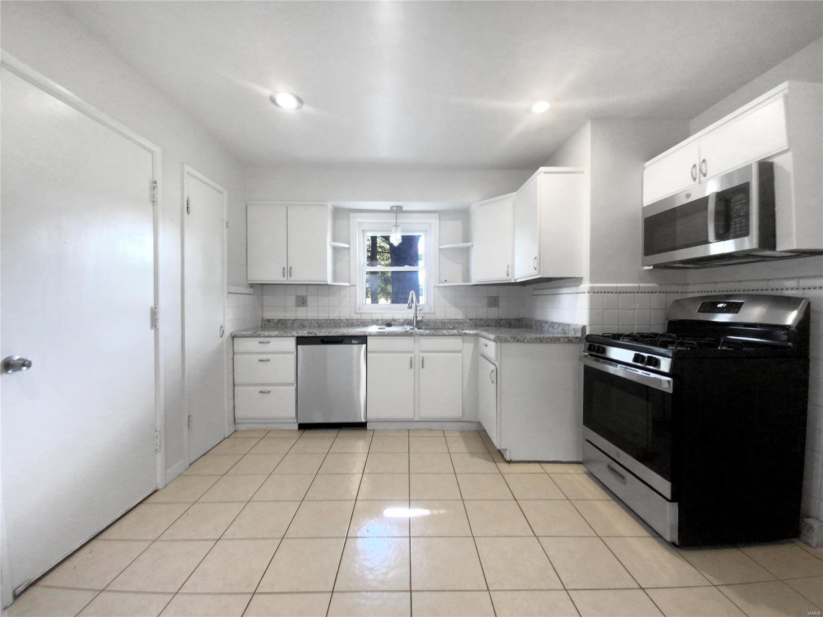 7708 Cheshire Lane Property Photo 6