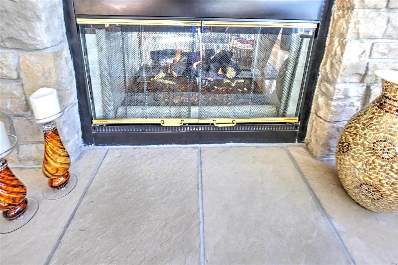 519 Woodcliff Heights Drive Property Photo 7