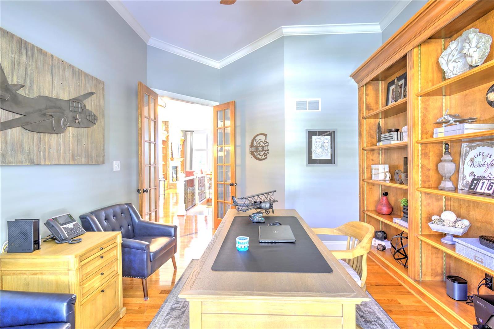 519 Woodcliff Heights Drive Property Photo 21