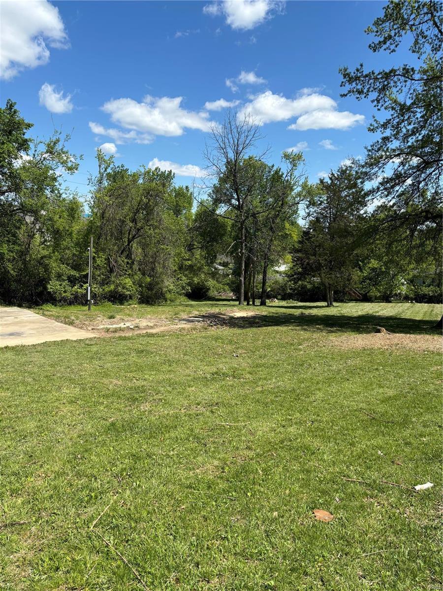 2370 Ridgecrest Drive Property Photo 2