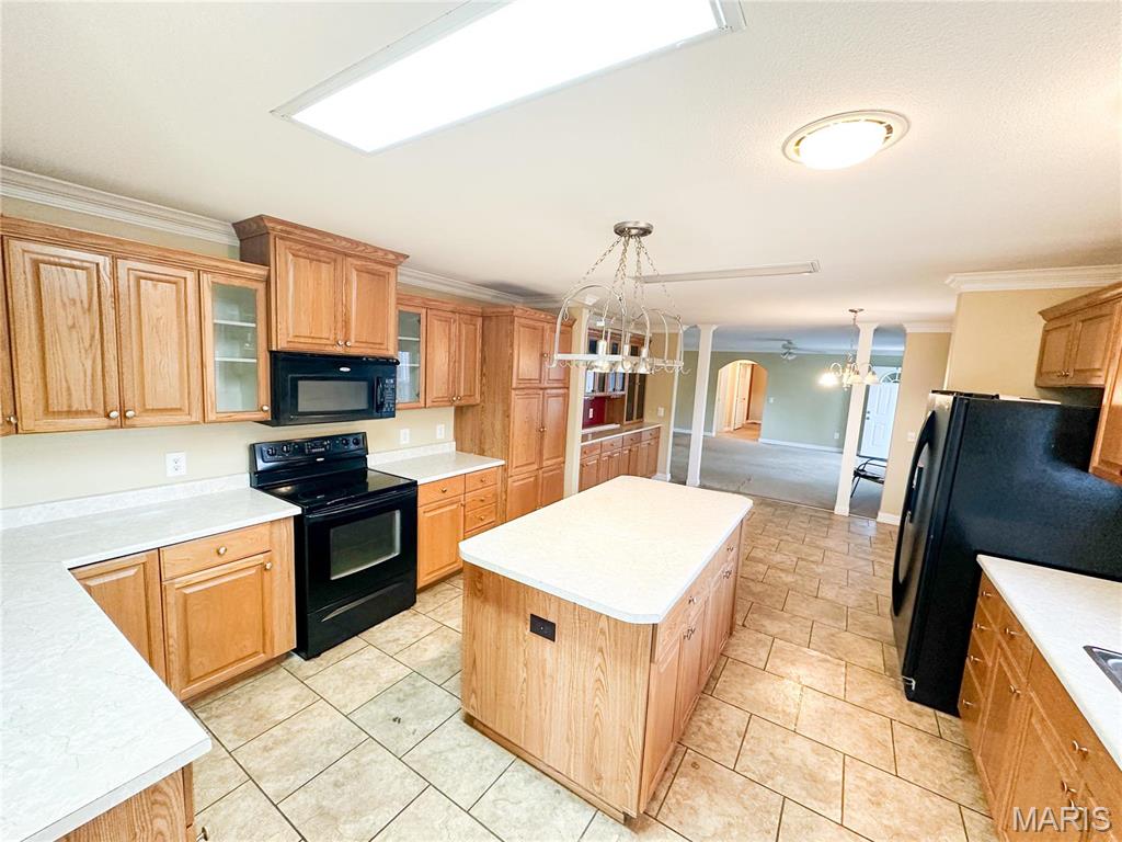 663 County Road 2590 Property Photo 4