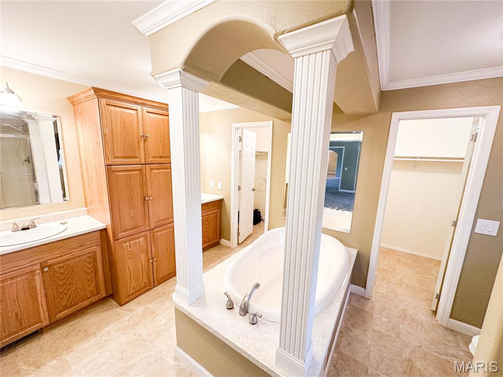663 County Road 2590 Property Photo 14