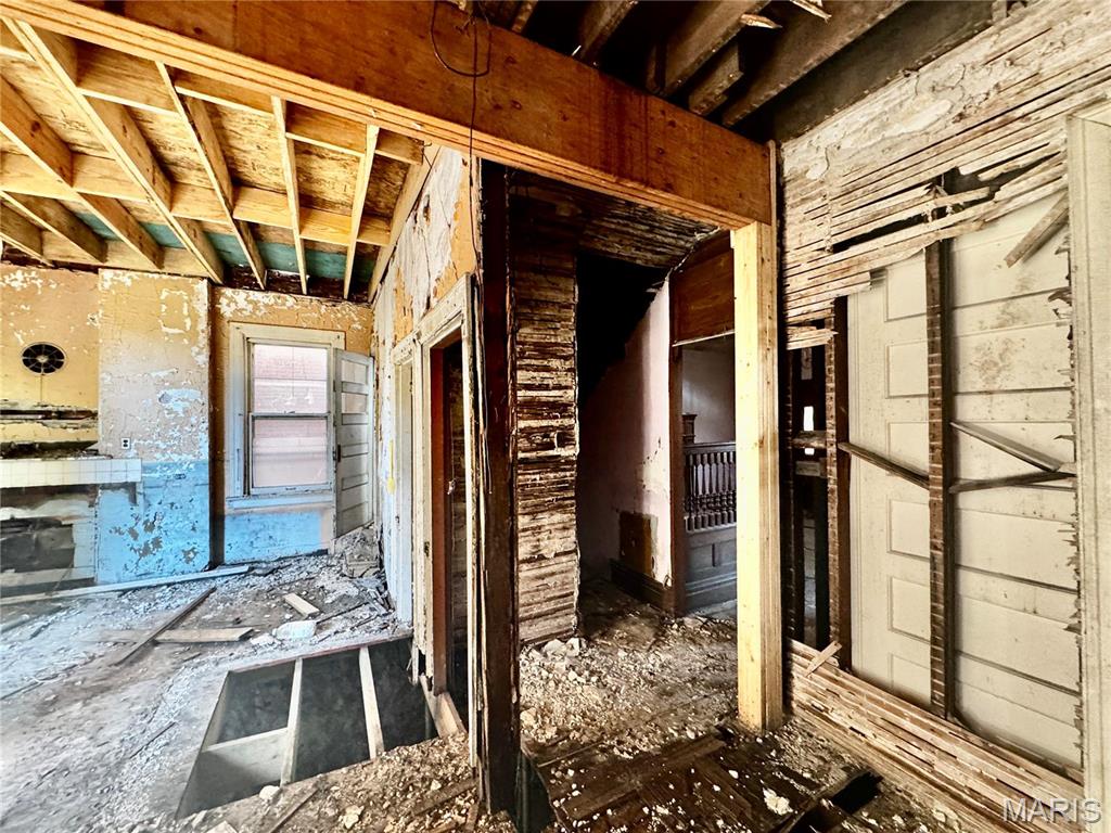 5174 Cabanne Avenue Property Photo 4