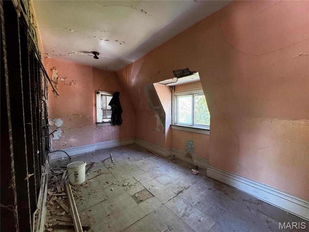 5174 Cabanne Avenue Property Photo 24