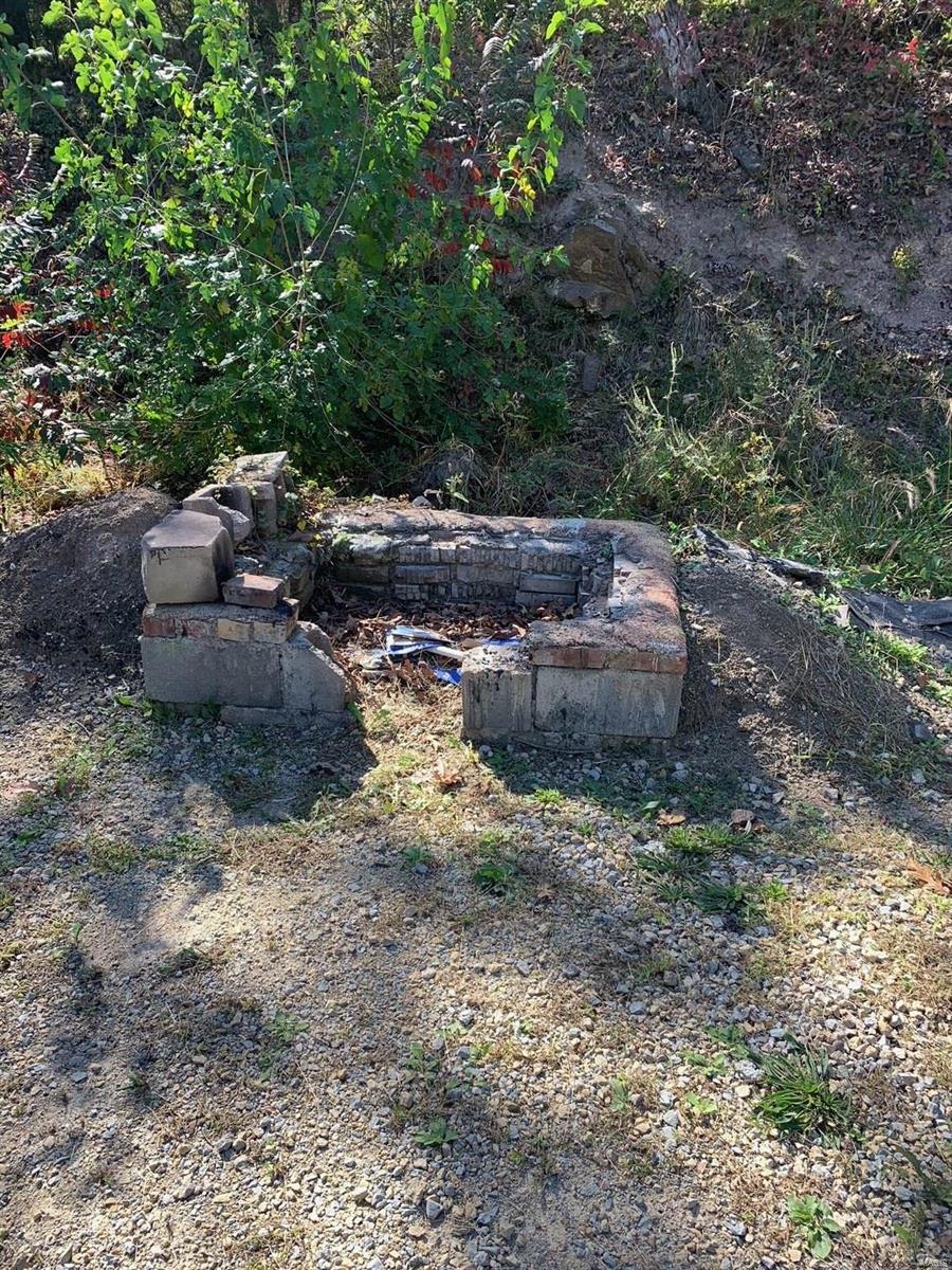1431 Sardis Drive Property Photo 4
