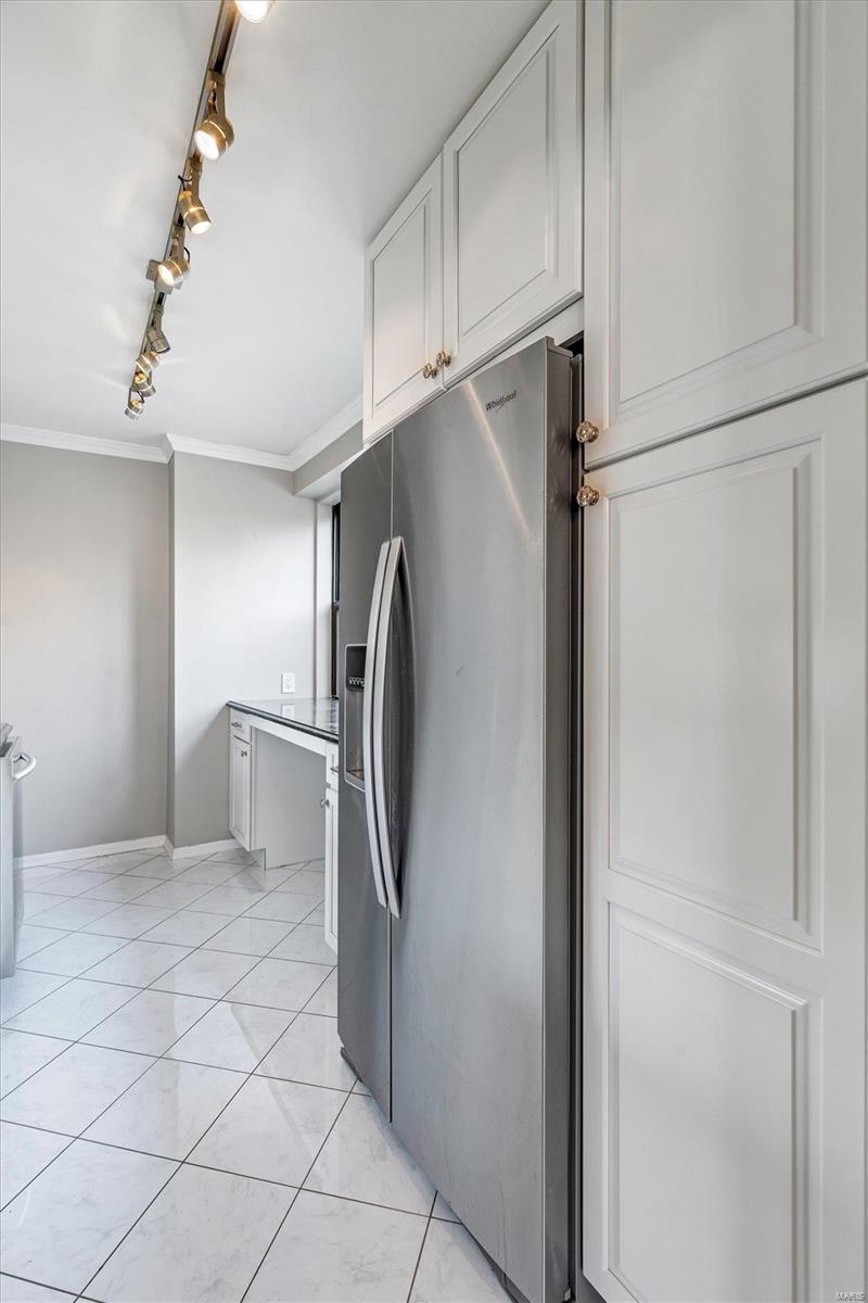 4466 W Pine Boulevard 3e Property Photo 17