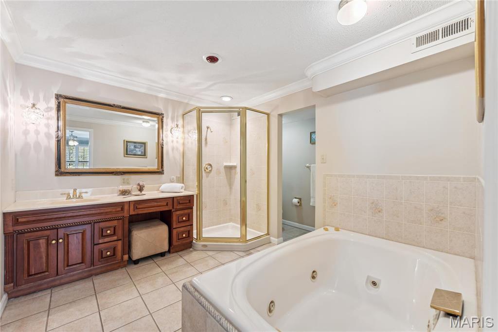 964 Claytonbrook Drive 2a Property Photo 11