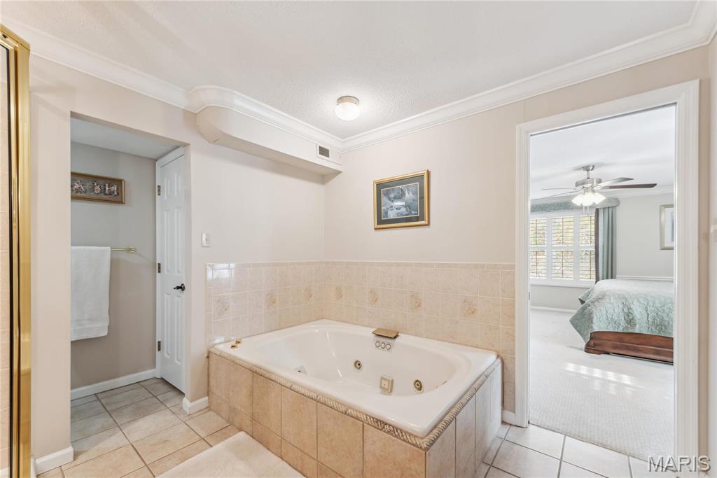 964 Claytonbrook Drive 2a Property Photo 12