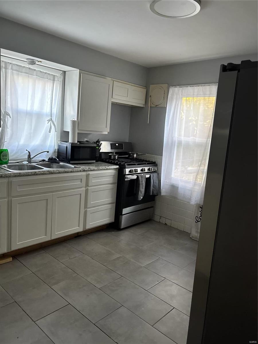 8866 Saint Cyr Drive Property Photo 7