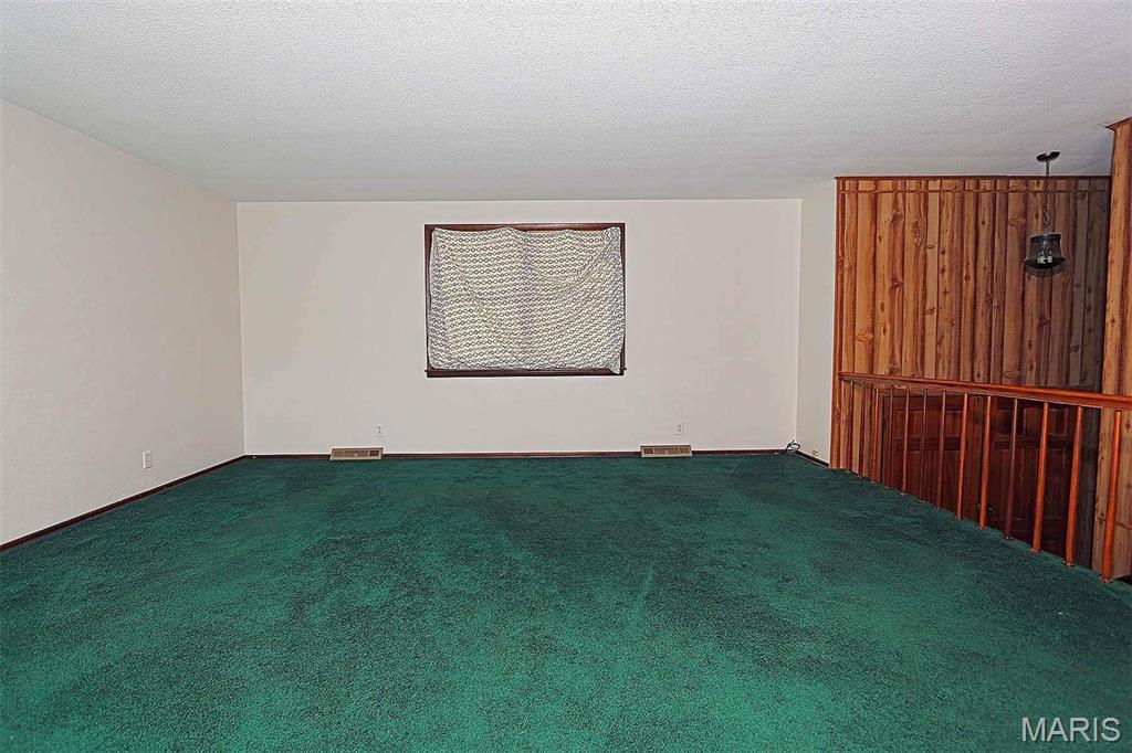 1953 Carolina Lane Property Photo 3