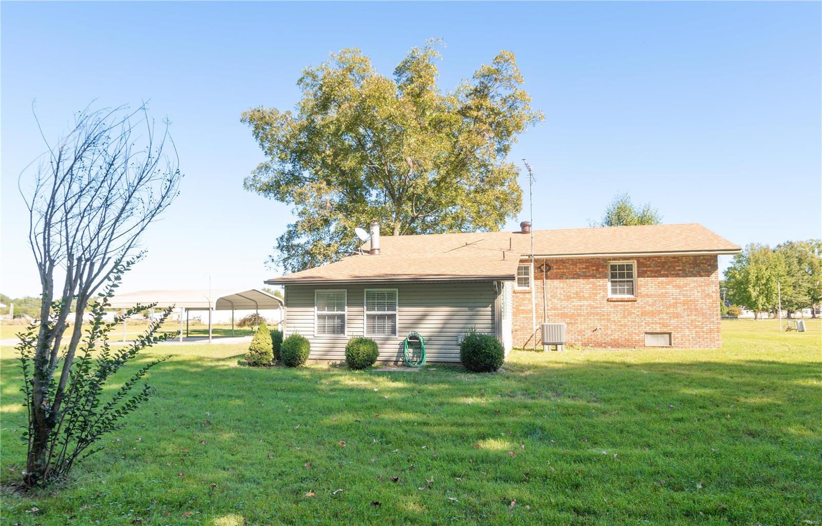 12191 County Road 637 Property Photo 4