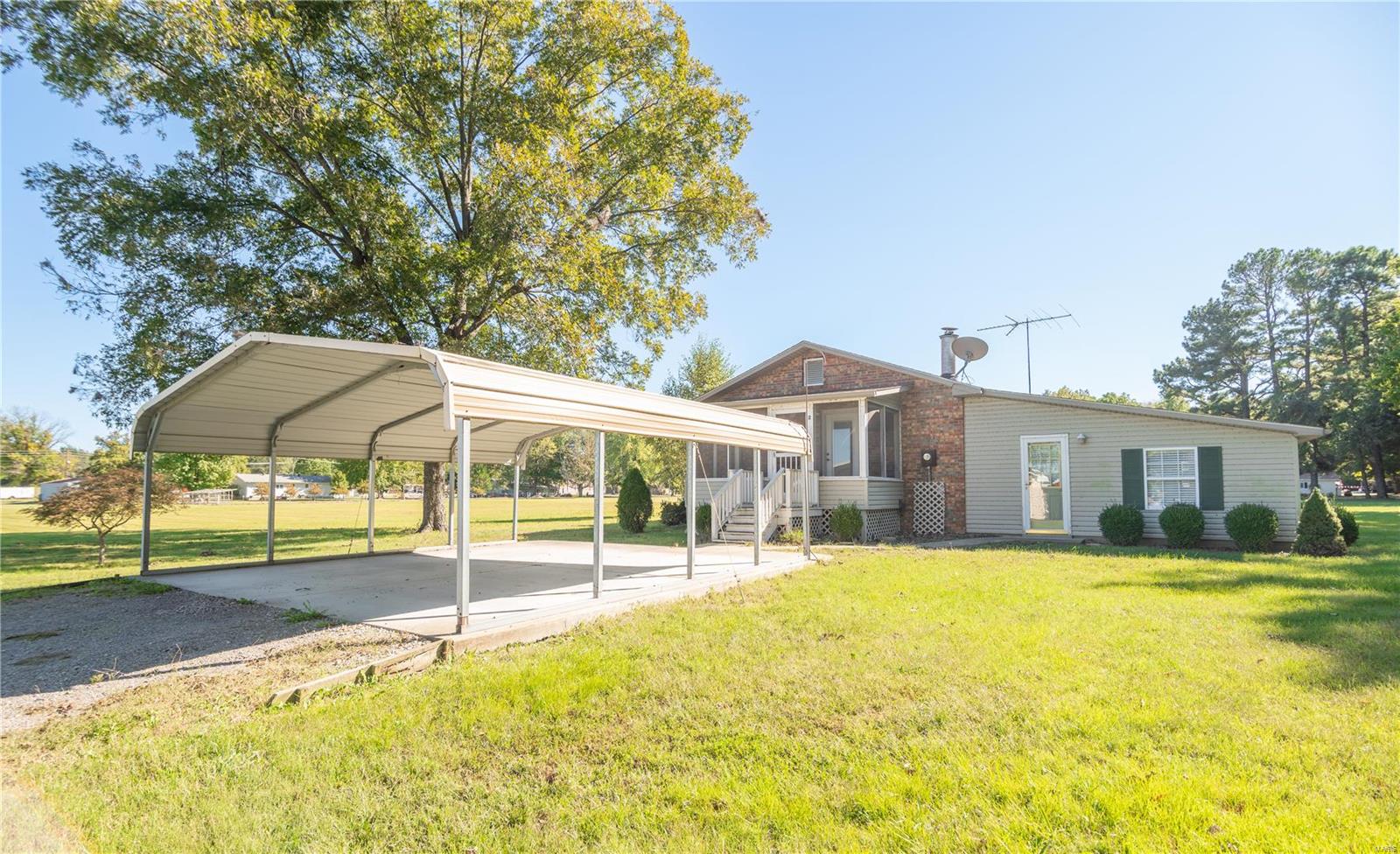 12191 County Road 637 Property Photo 6