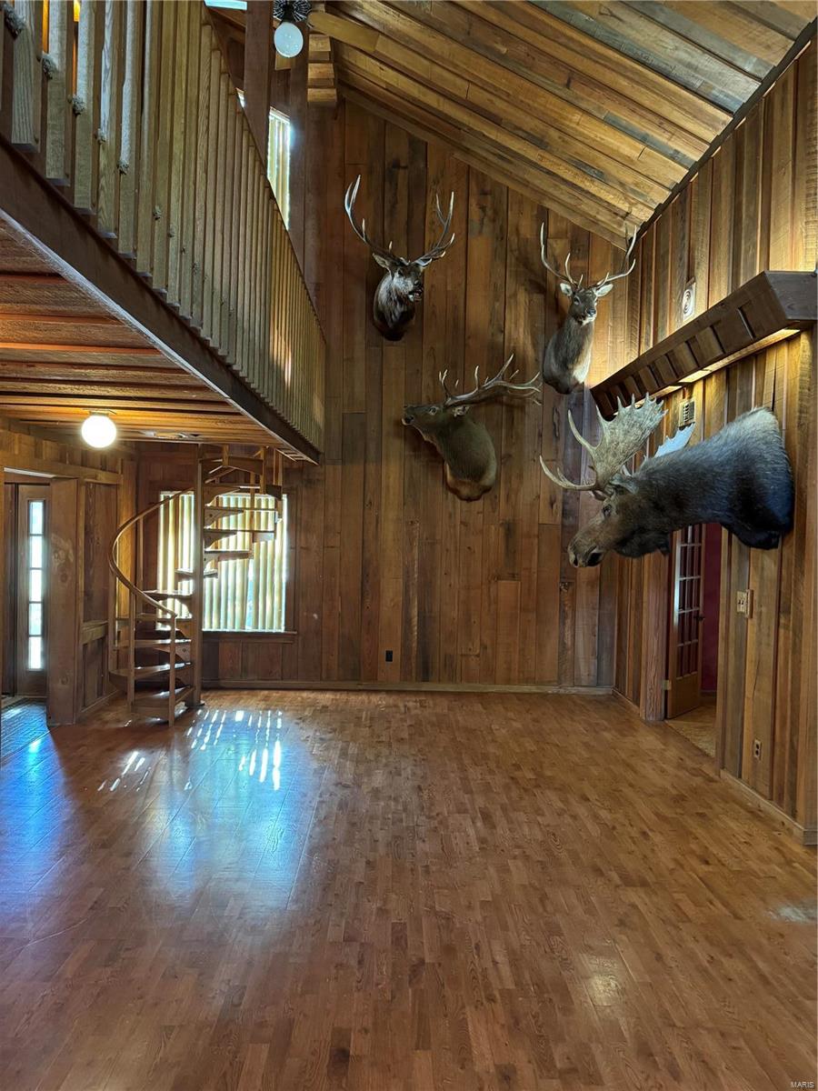 22 Greenbriar Drive Property Photo 6