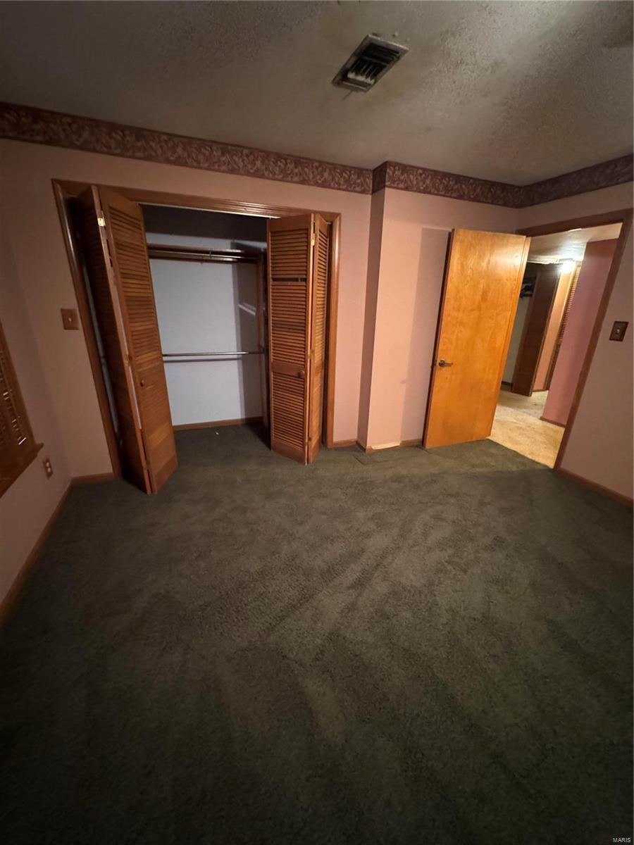 22 Greenbriar Drive Property Photo 14