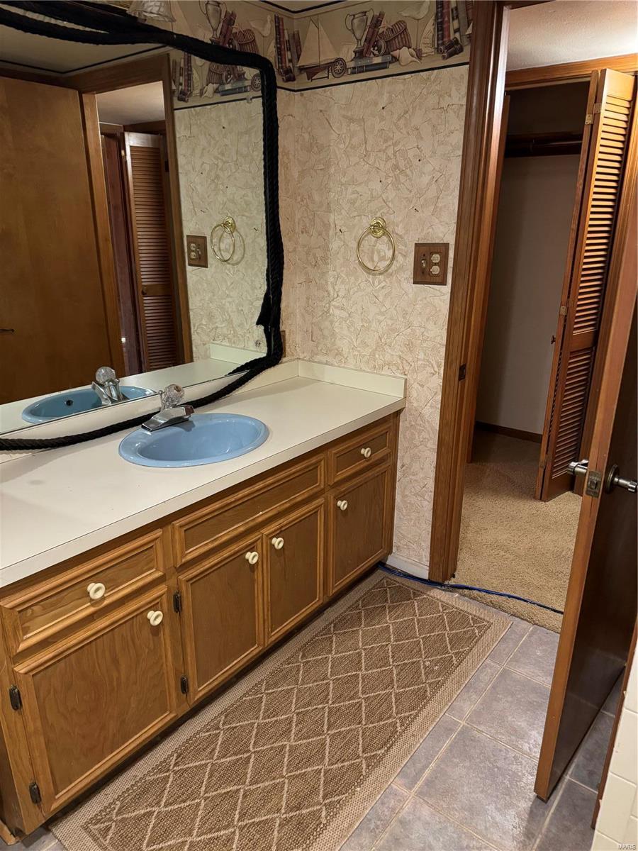 22 Greenbriar Drive Property Photo 16