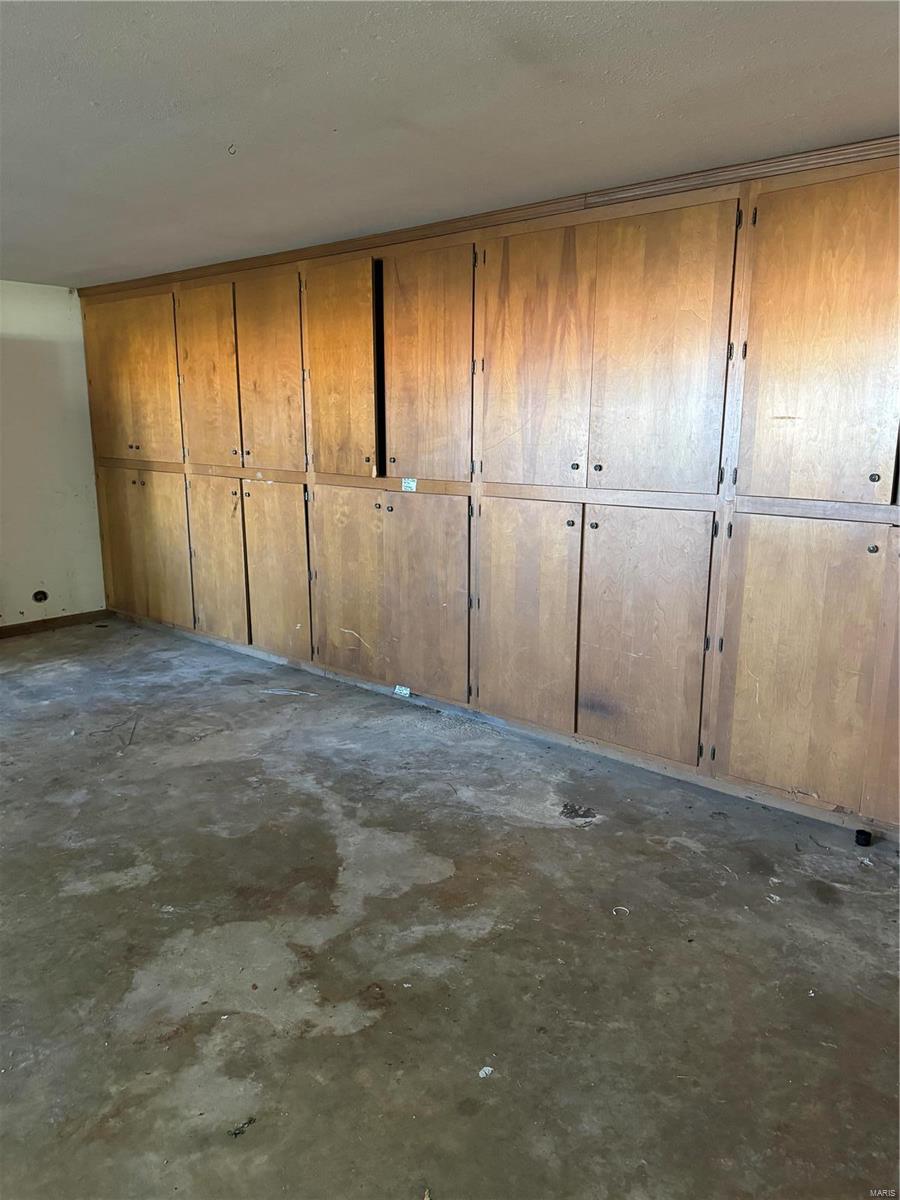 22 Greenbriar Drive Property Photo 25