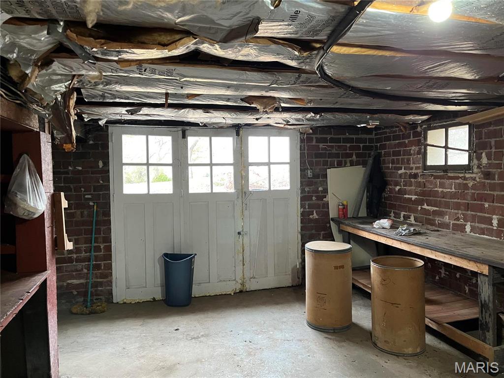 611 W Main Street Property Photo 14