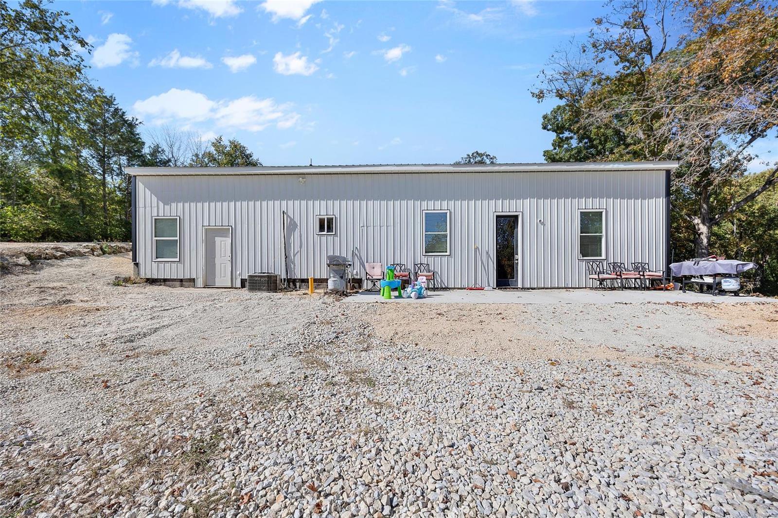 10410 Business 21 Property Photo 8