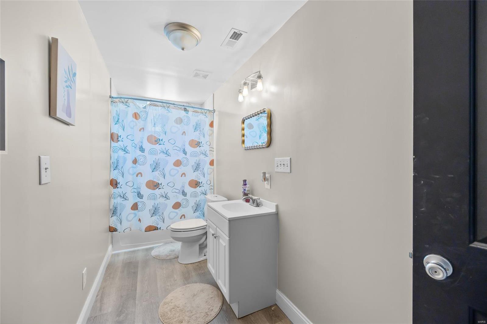 10410 Business 21 Property Photo 20