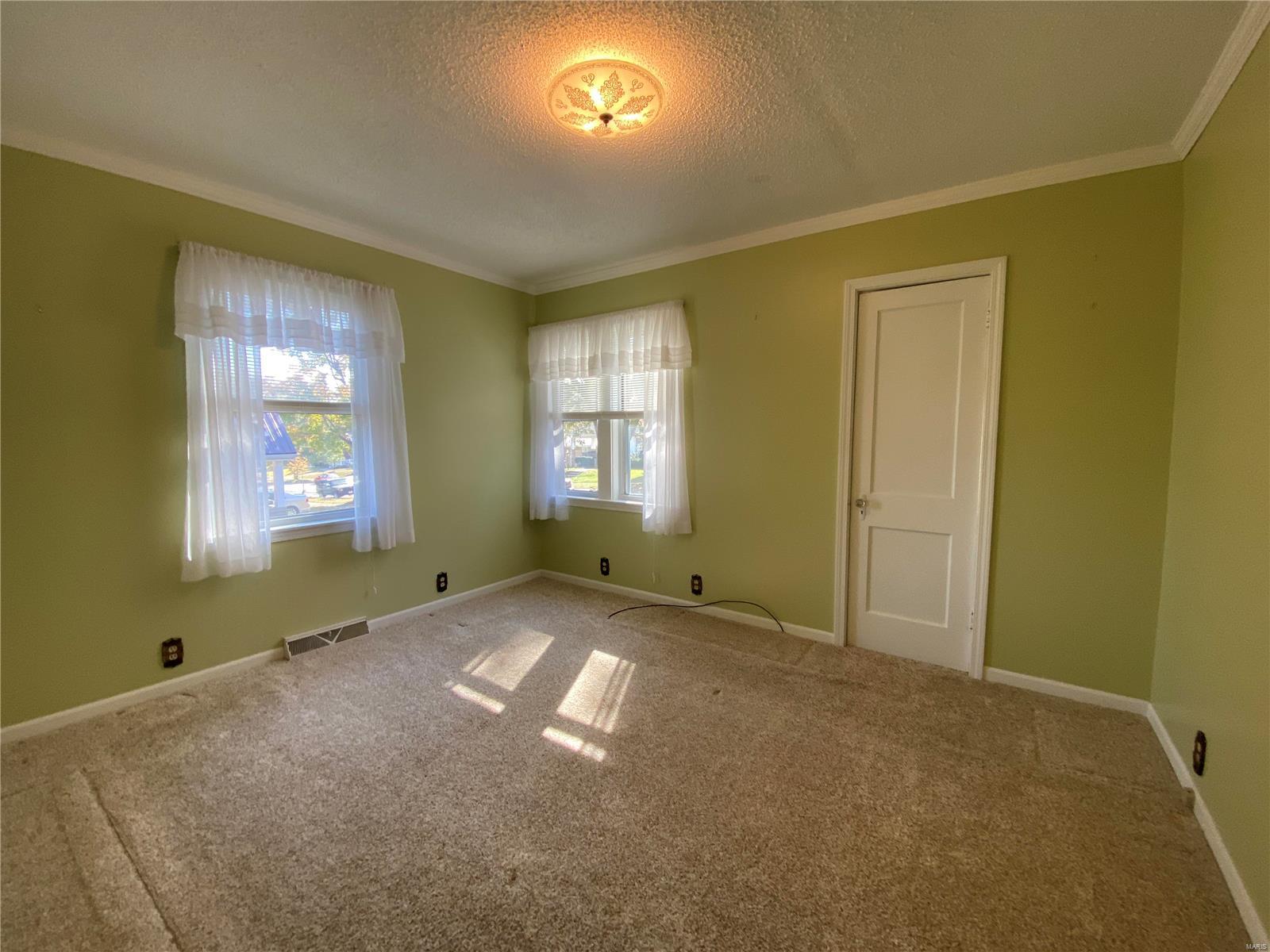 437 Stark Boulevard Property Photo 14