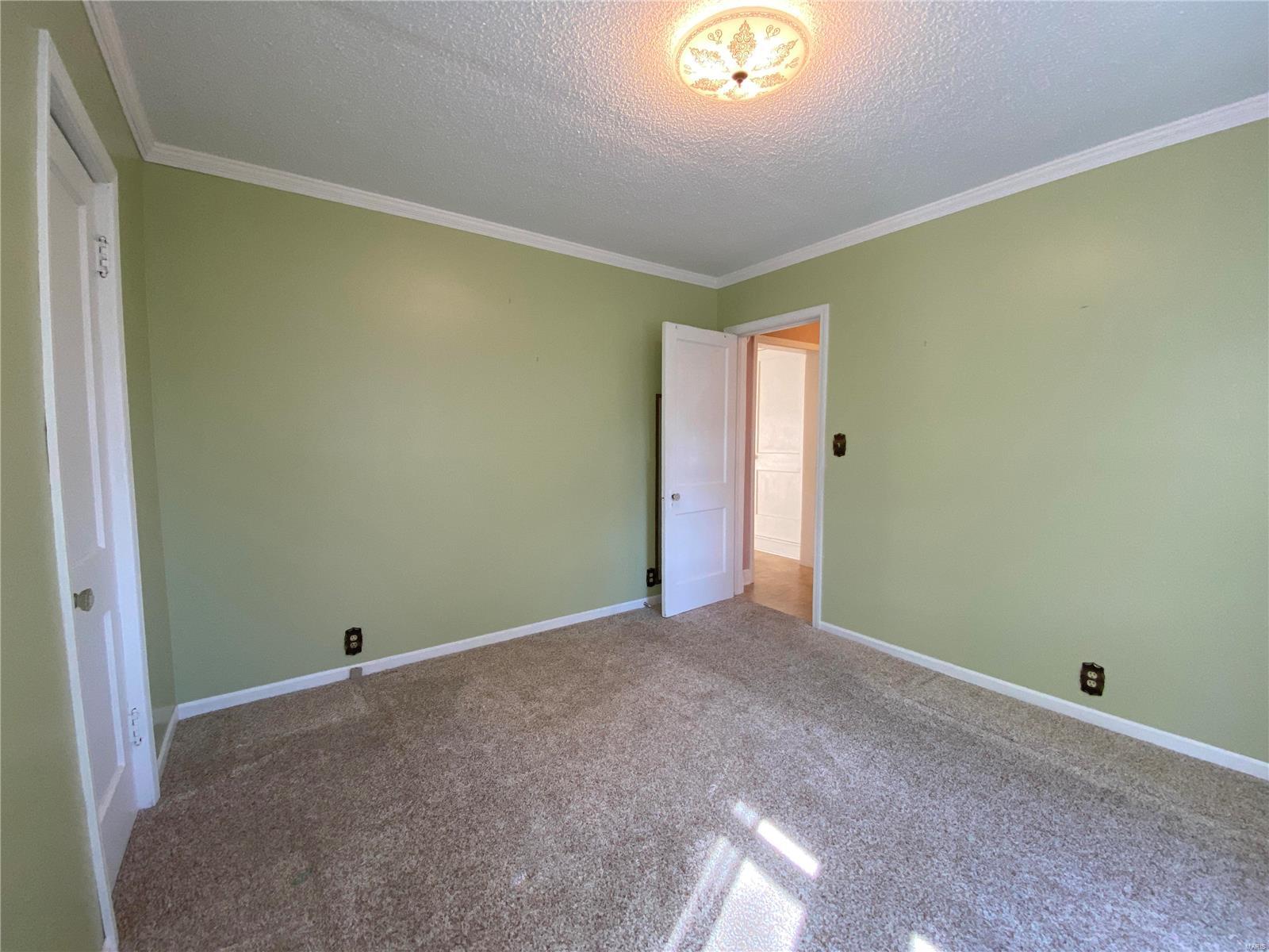 437 Stark Boulevard Property Photo 15