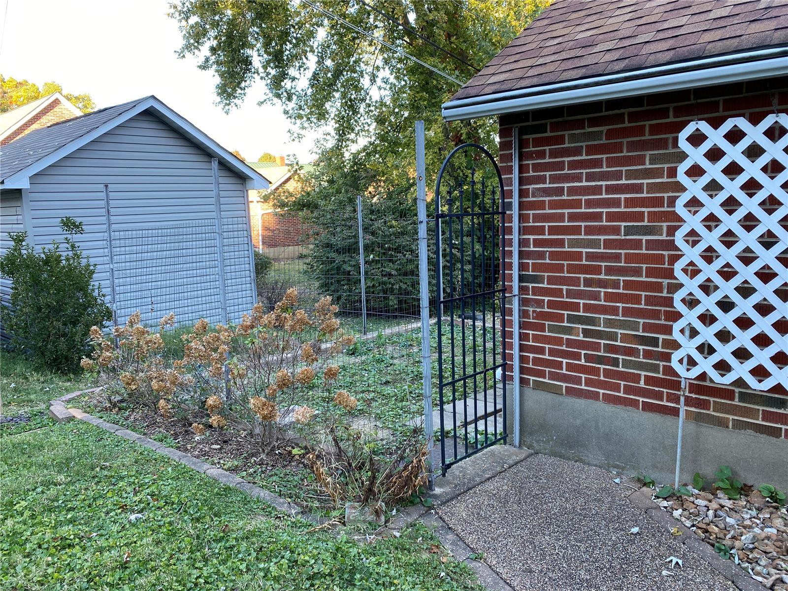437 Stark Boulevard Property Photo 40